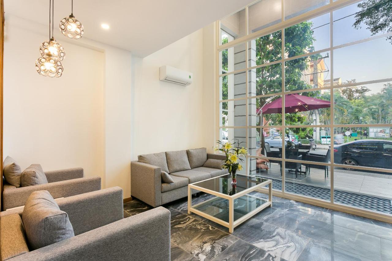 Oyo 138 Aparthotel 18 ホーチミン市 エクステリア 写真