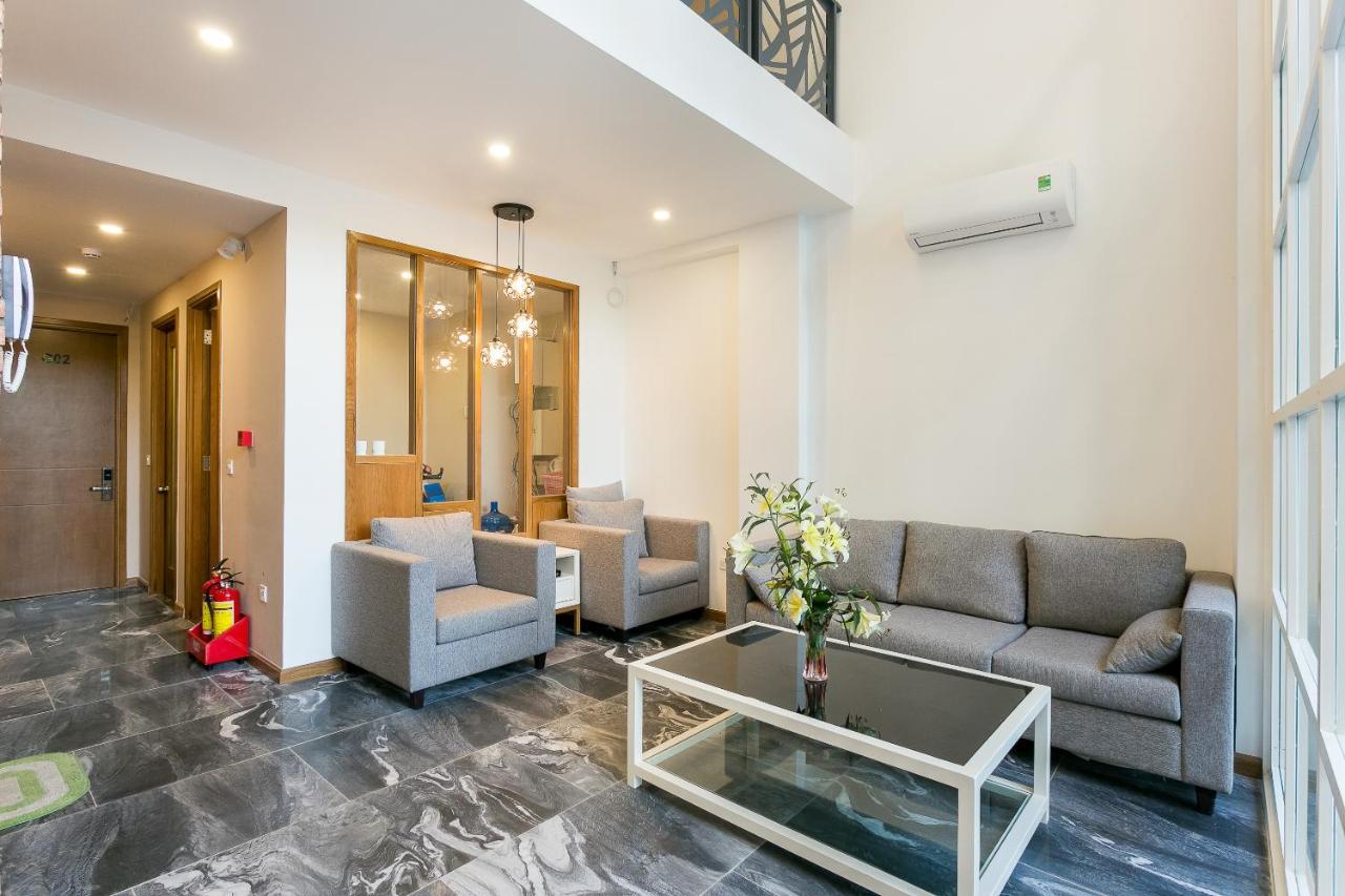 Oyo 138 Aparthotel 18 ホーチミン市 エクステリア 写真